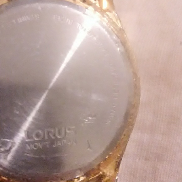 Lorus watch - Picture 3 of 3